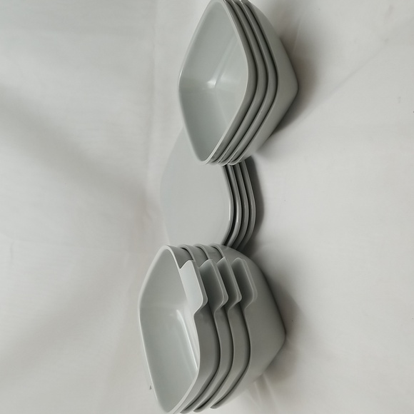 Brookpark Modern Design Gray Melamine Dinnerware - Picture 11 of 15
